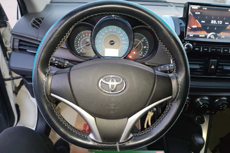 Used Toyota YARiS L 2015 1.5E Automatic Charm Edition
