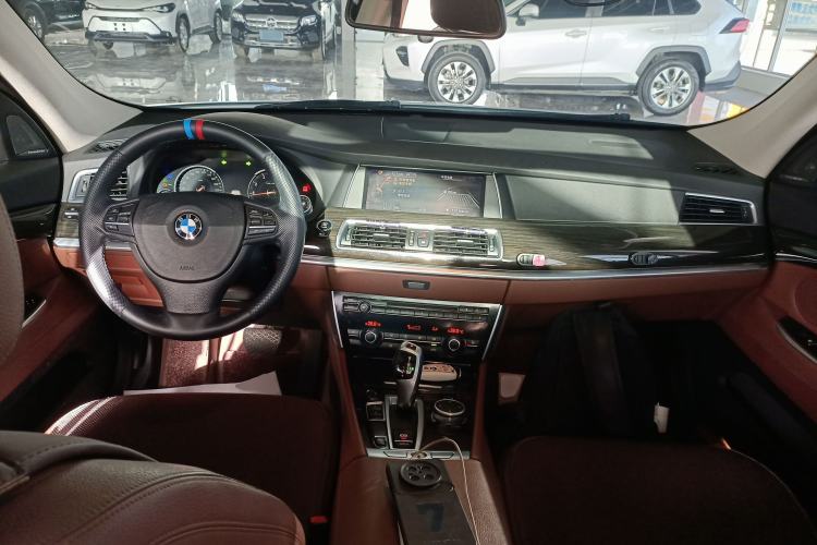 Used BMW 5 Series GT 2017 528i Leading Model
