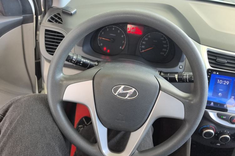 Used Hyundai Verna 2014 1.4L Automatic Smart GLS
