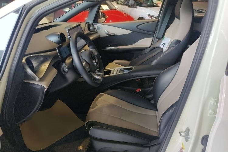 Used BYD Dolphin 2023 420 km Free Version
