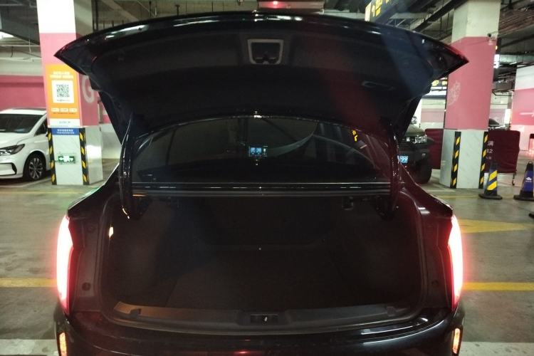 Used Hongqi E-QM5 2023 Revised Version Basic Travel Edition
