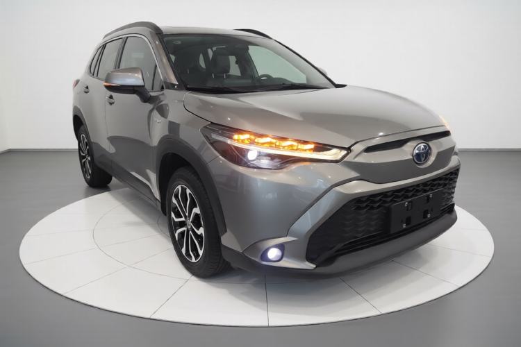 Used Toyota FRONTLANDER 2023 2.0L Smart Electric Hybrid Dual-Engine Deluxe Version
