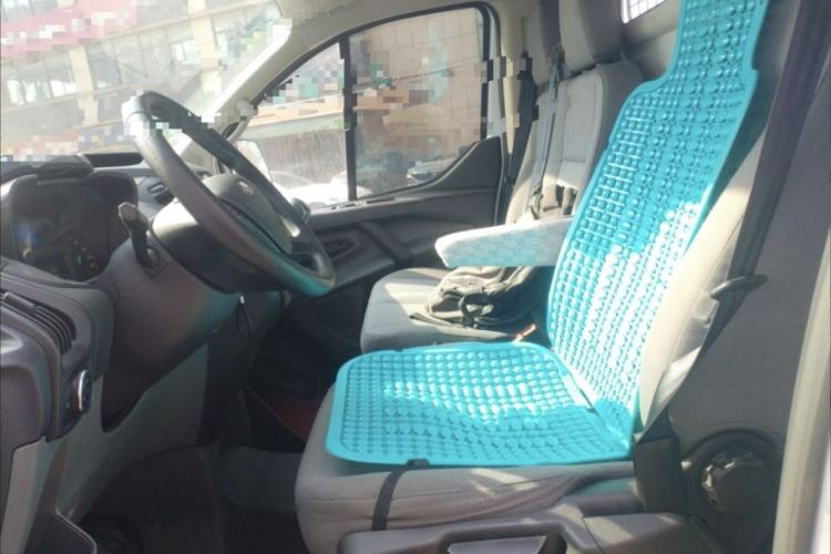 Used Ford Transit 2019 2.0T Diesel Van Mid-Chassis Mid-Roof 3-Seater China VI Standard
