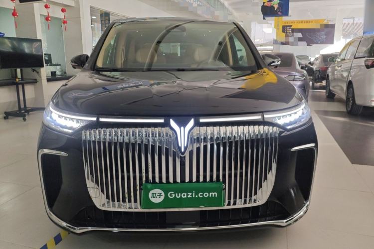 Used VOYAH Dream 2025 PHEV Four-Wheel Drive Prestige Kunpeng Edition
