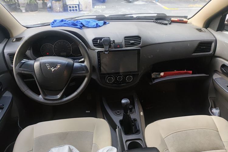 Used Wuling Hongguang 2016 1.5L Restyled S Comfort Version
