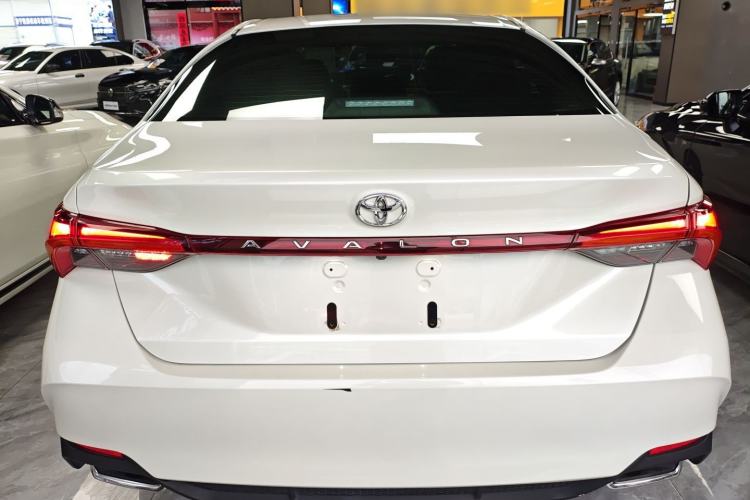 Used Toyota Avalon 2019 2.0L Luxury Edition China VI Standard
