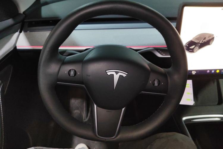 Used Tesla Model Y 2023 Rear-Wheel-Drive Version