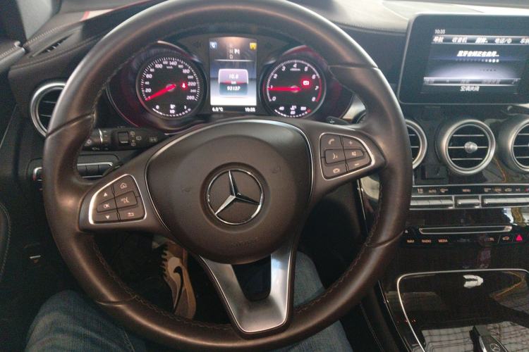 Used Mercedes-Benz GLC 2019 Facelift GLC 260 L 4MATIC Luxury Model
