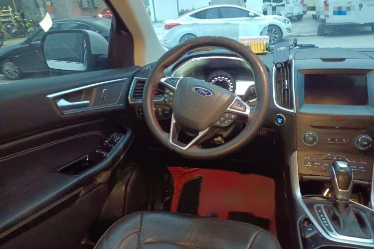 Used Ford Edge 2016 EcoBoost 245 Two-Wheel-Drive Titanium 7-Seater
