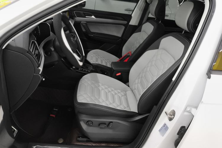 Used Volkswagen Tayron 2024 300TSI Two-Wheel-Drive Luxury Plus Advanced Version