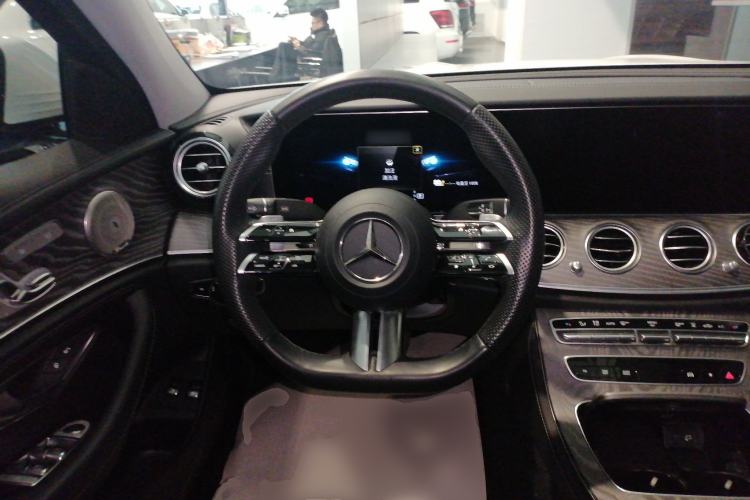 Used Mercedes-Benz E-Class New Energy 2023 E 350 e L Plug-in Hybrid Sports Sedan