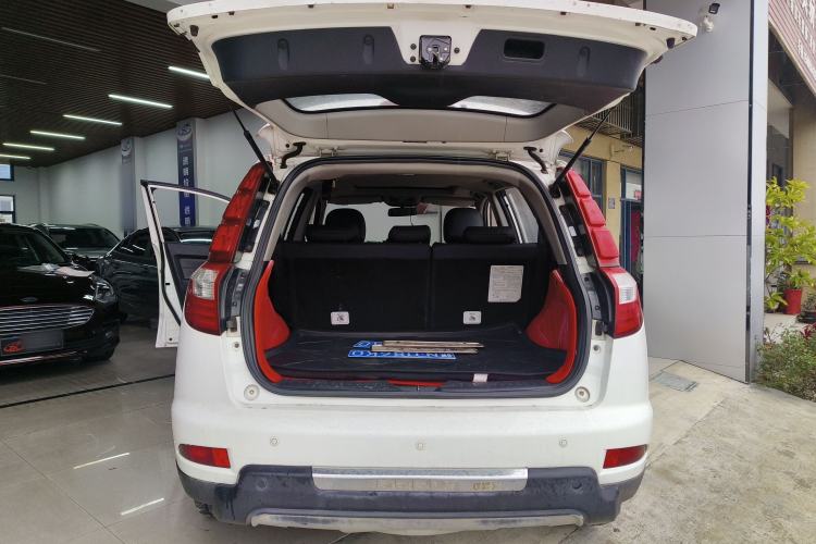 Used Geely Auto GX7 2015 Classic Edition 1.8L Manual Elite Model China IV