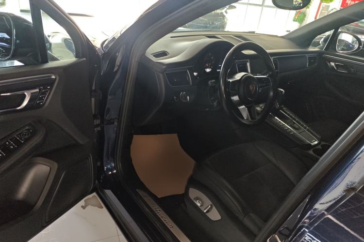 Used Porsche Macan 2017 Macan 2.0T
