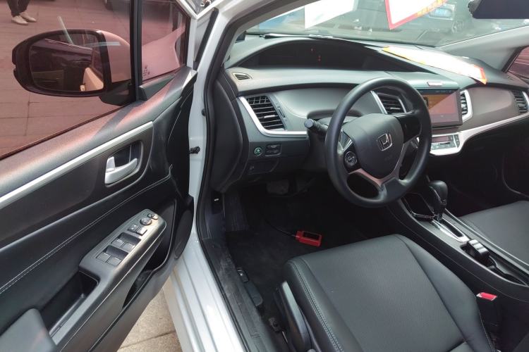 Used Honda Jade 2017 1.8L Automatic Classic Edition 5 seats
