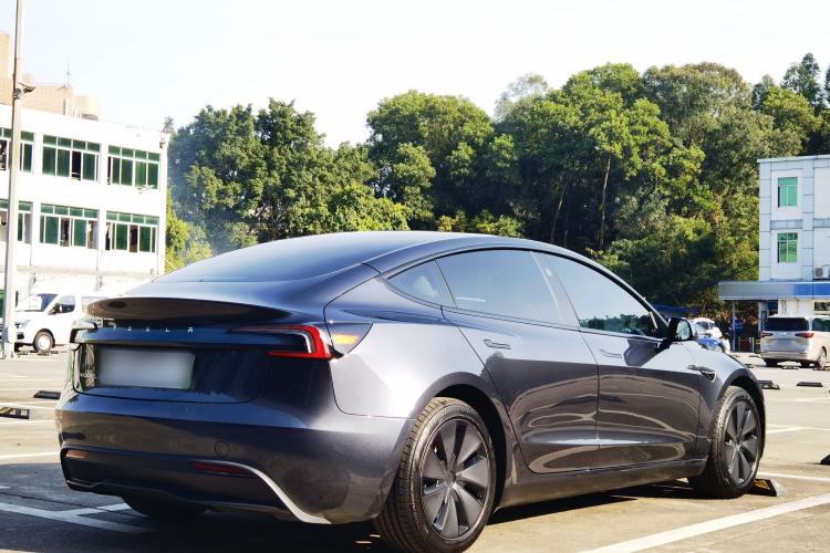 Used Tesla Model 3 2025 Rear-Wheel-Drive Version
