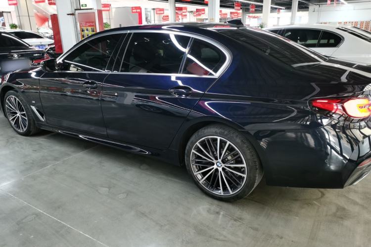 Used BMW 5 Series 2022 Second Facelift 530Li Leading Edition M Sport Package
