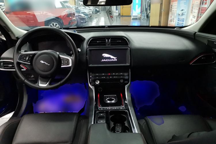 Used Jaguar XEL 2018 2.0T 250 PS Premium Edition
