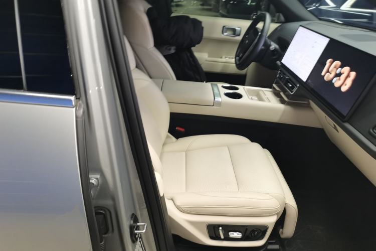 Used Li Auto L7 2023 Pro Model
