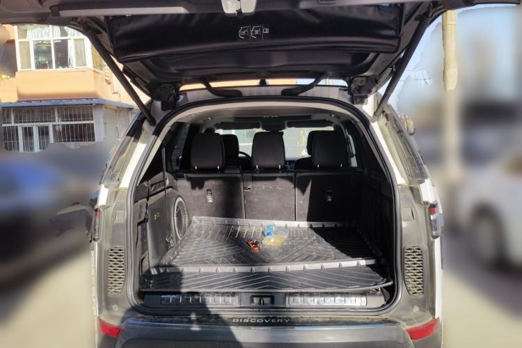 Used Land Rover Discovery 2019 3.0 SC V6 SE