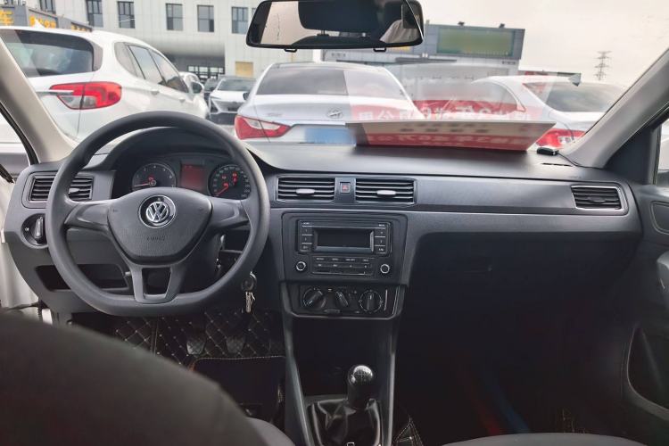 Used Volkswagen Santana 2016 1.4L Manual Fashion Edition
