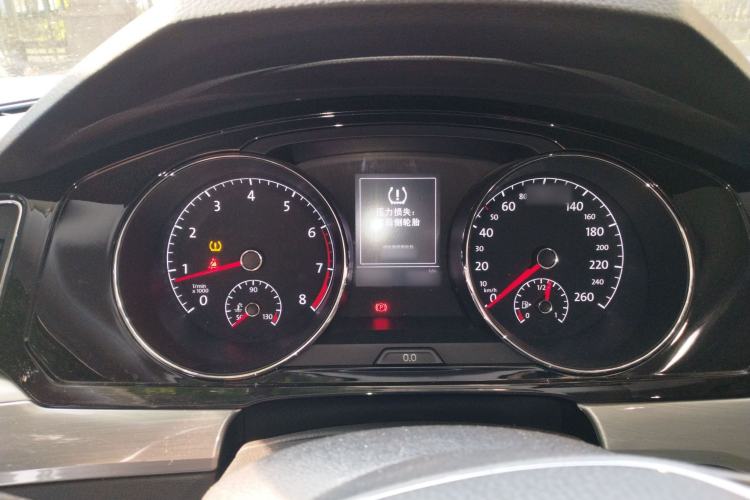 Used Volkswagen Lamando 2015 280TSI DSG Comfort Edition
