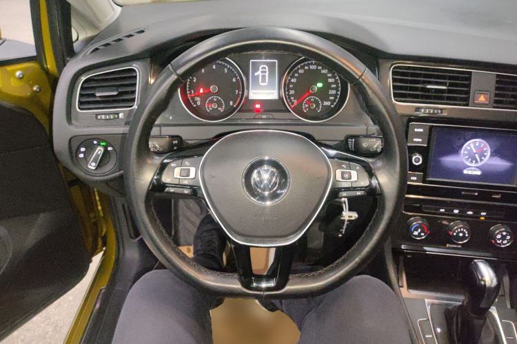 Used Volkswagen Golf 2018 1.6L Automatic Comfort Model
