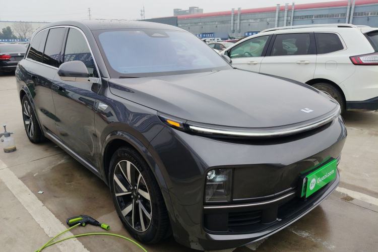 Used Li Auto L8 2023 Pro Model
