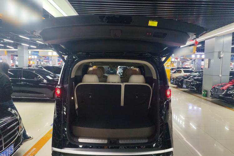 Used Denza D9 2024 DM-i 1050 Luxury Model