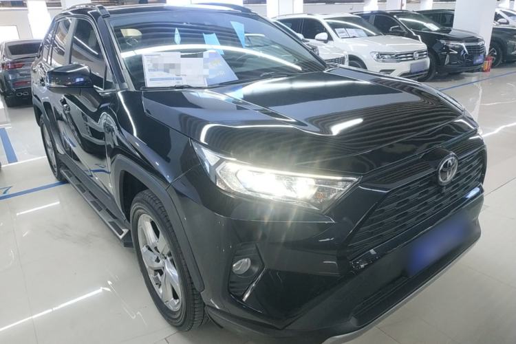 Used Toyota RAV4 2021 2.0L CVT Two-Wheel Drive Fashion PLUS Edition