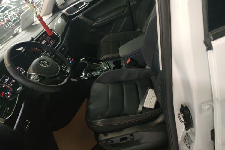 Used Volkswagen Tayron 2020 330TSI Two-Wheel Drive Luxury Smart Connectivity Version
