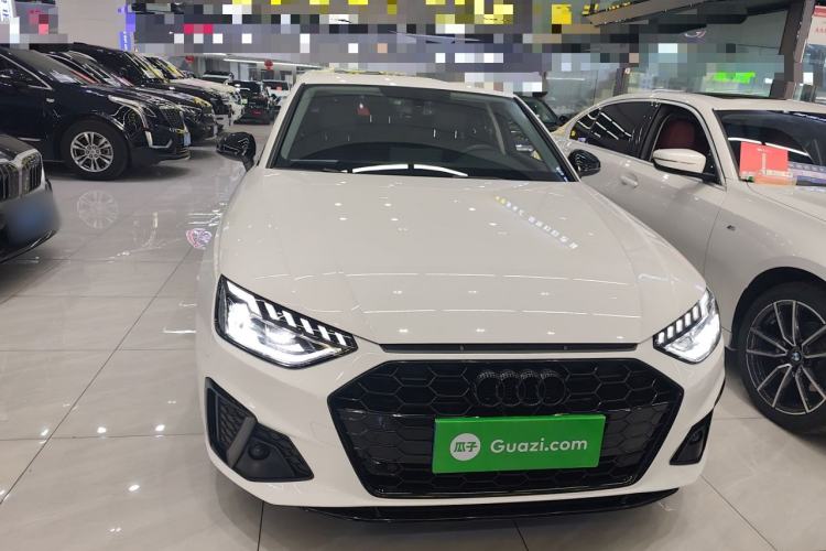 Used Audi A4L 2022 40 TFSI Luxury Dynamic Model
