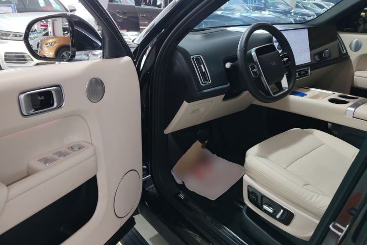 Used Li Auto L9 2022 Max model
