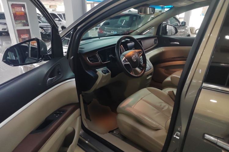 Used Buick GL8 2018 28T Luxury Model China VI Standard
