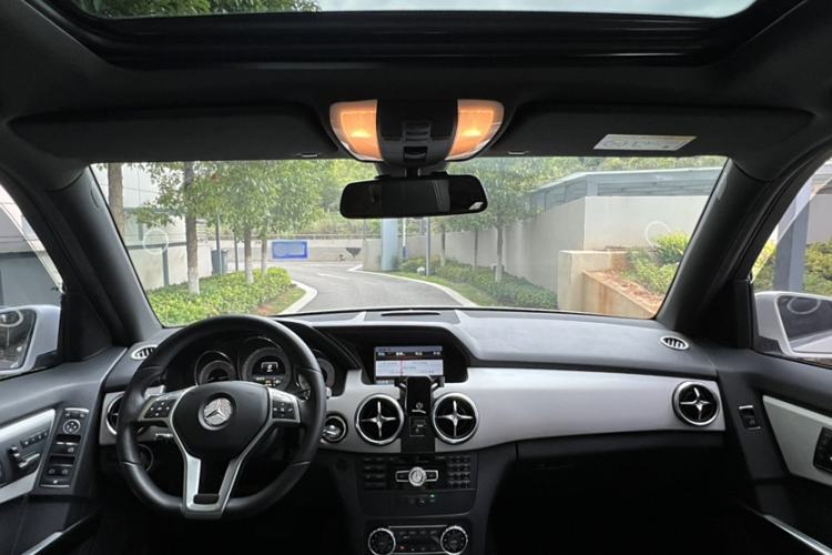 Used Mercedes-Benz GLK-Class 2015 GLK 260 4MATIC Dynamic Edition Ultimate Version