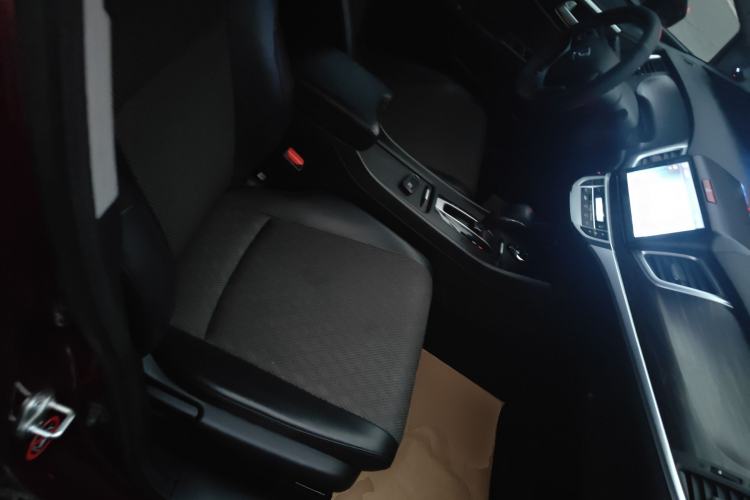 Used Honda Jade 2017 1.8L automatic Comfort version 5 seats
