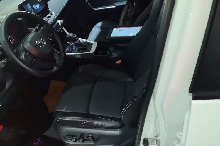 Used Toyota Wildlander 2023 2.0L CVT Two-Wheel Drive Leading Edition