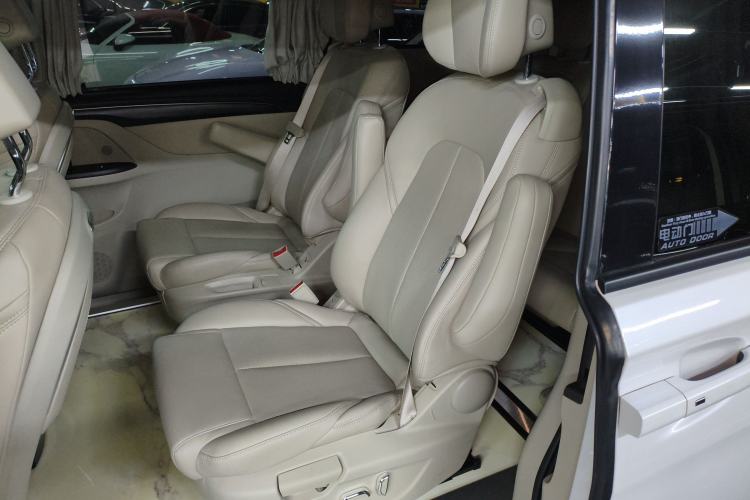Used Buick GL8 2023 ES Lu Zun Comfort Model
