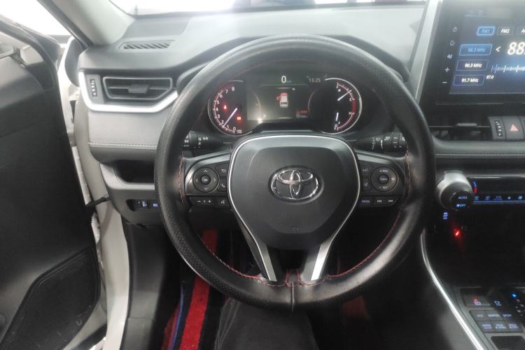 Used Toyota RAV4 2020 2.0L CVT 4x4 Trend Edition

