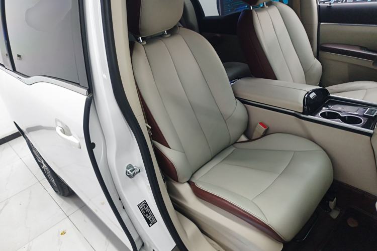 Used Buick GL8 2021 Land Cruiser Executive Class 652T Comfort Model
