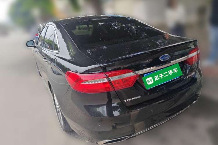 Used Ford Taurus 2015 EcoBoost 245 Luxury Model
