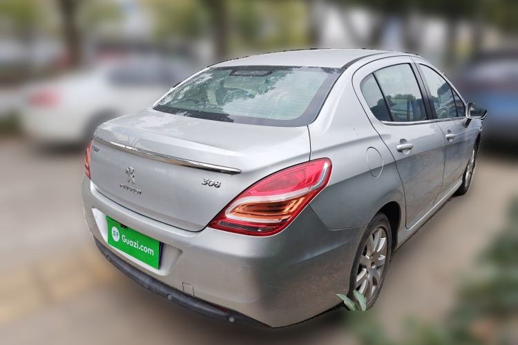 Used Peugeot 308 2014 Enjoy Edition Classic 1.6L Manual YouShang Model
