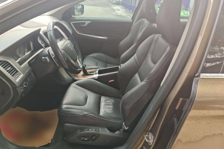 Used Volvo XC60 2015 T6 AWD Smart Version
