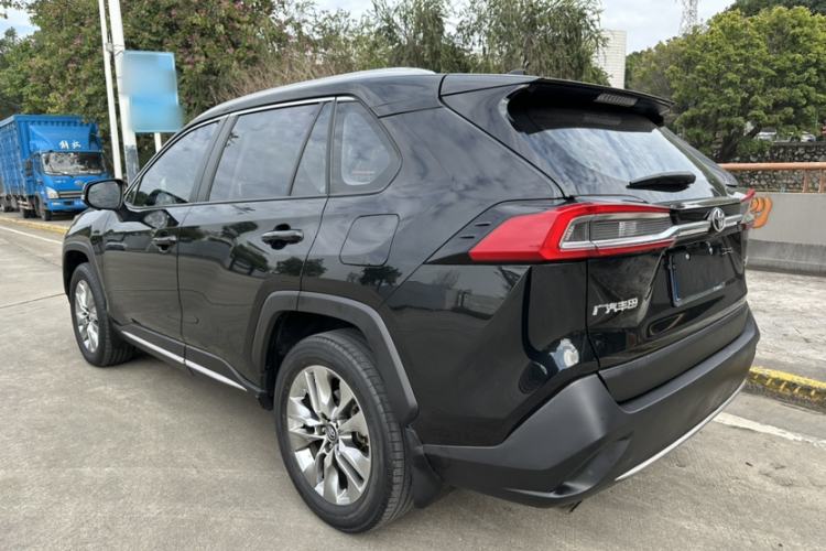 Used Toyota Wildlander 2020 2.0L CVT Two-Wheel Drive Luxury Edition