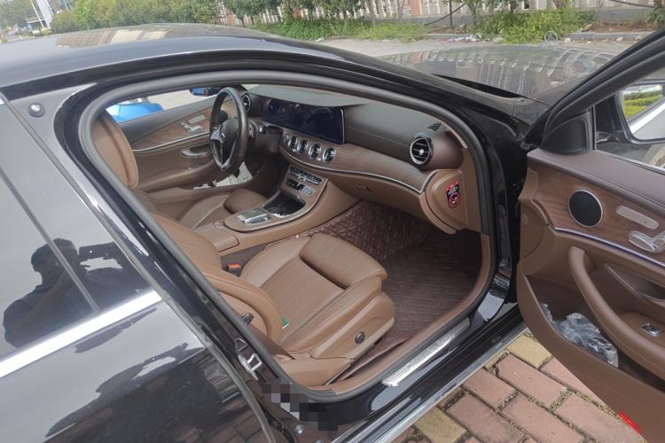 Used Mercedes-Benz E-Class 2022 Second Facelift E 300 L Fashion Edition