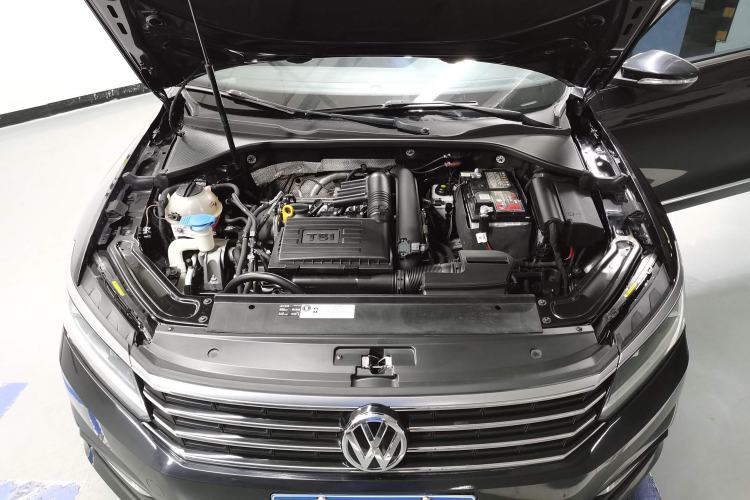 Used Volkswagen Passat 2017 280TSI DSG Luxury Edition
