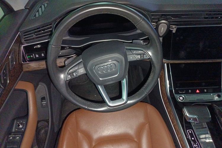 Used Audi Q7 2021 55 TFSI quattro S line Sport model