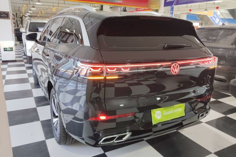 Used Volkswagen Tavendor 2024 380TSI All-Wheel Drive R-Line Cruise Edition
