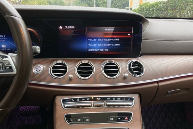 Used Mercedes-Benz E-Class New Energy 2022 Restyled E 350 e L Plug-in Hybrid Sedan
