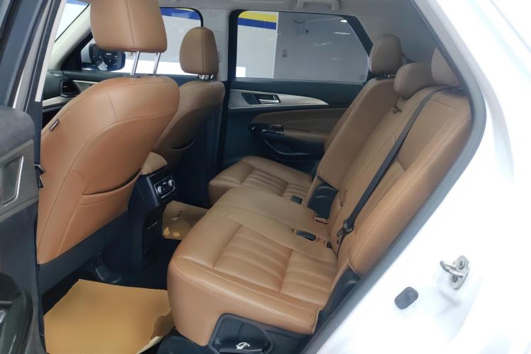 Used Changan CS95 2017 2.0T Two-Wheel Drive Zhitu Edition
