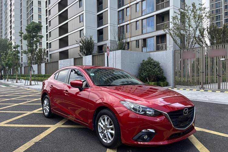 Used Mazda Mazda 3 Axela 2016 Sedan 1.5L Automatic Comfort Model
